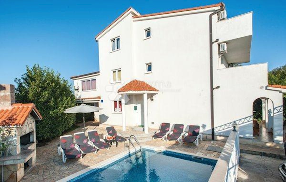 Haus Zu verkaufen - ŠIBENSKO-KNINSKA ROGOZNICA