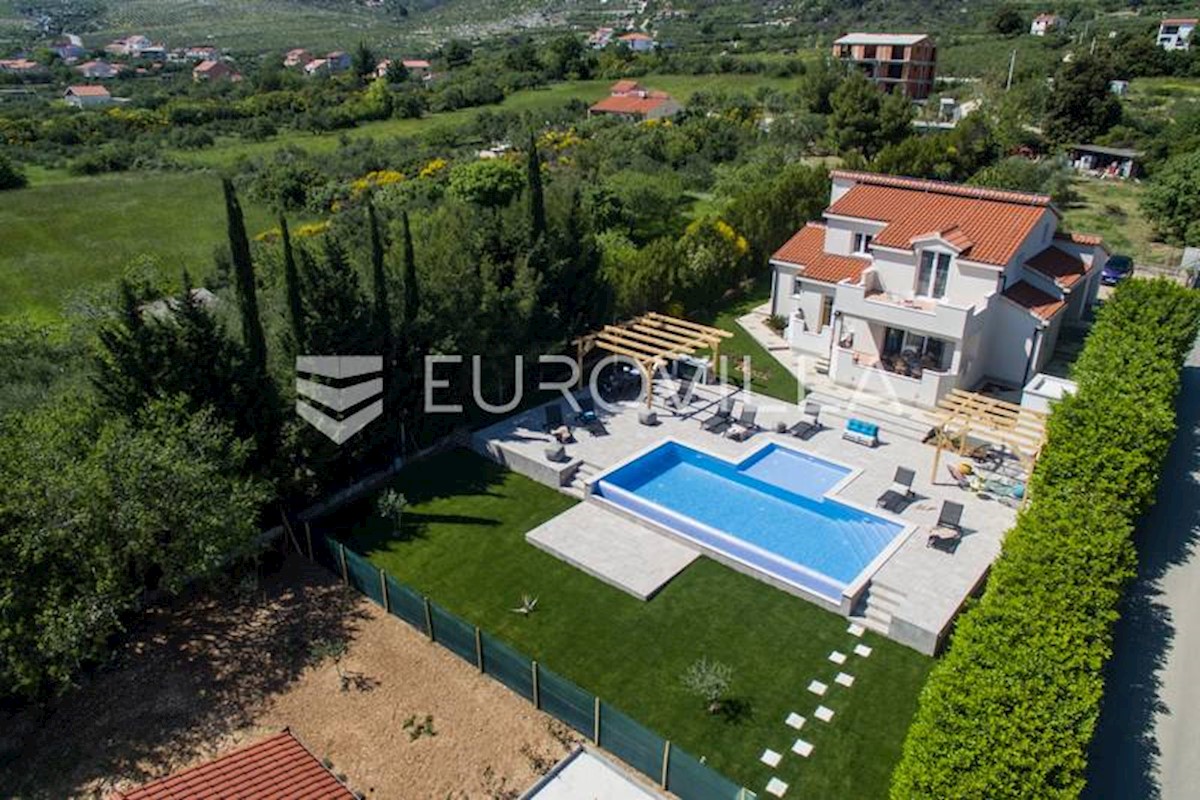 House For rent - SPLITSKO-DALMATINSKA TROGIR