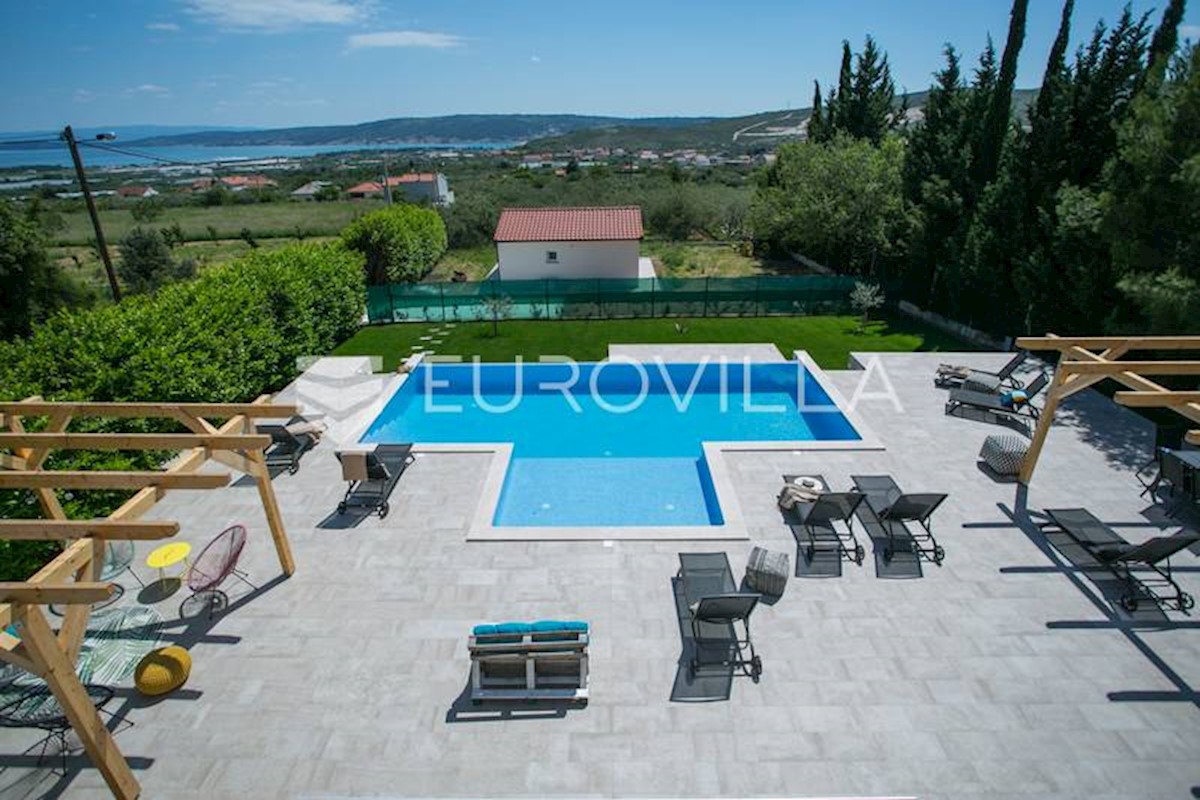 House For rent - SPLITSKO-DALMATINSKA TROGIR