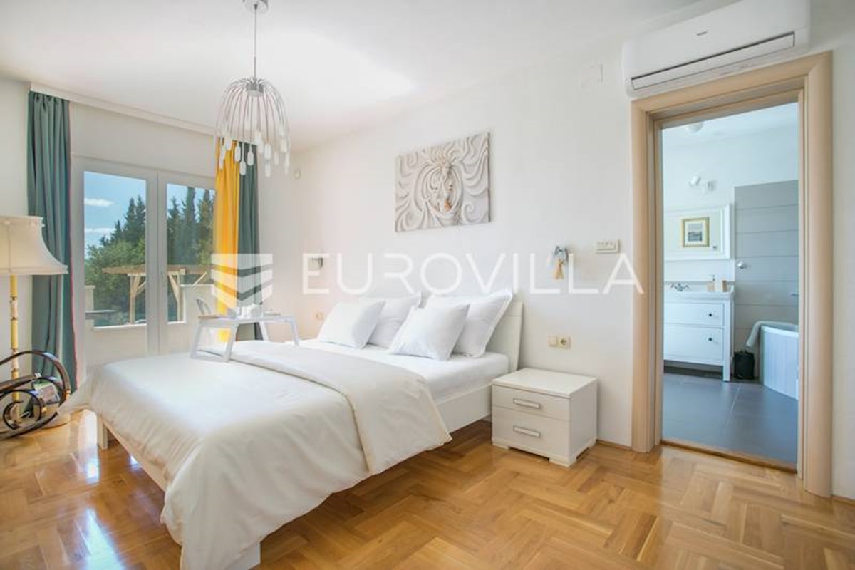 House For rent - SPLITSKO-DALMATINSKA TROGIR