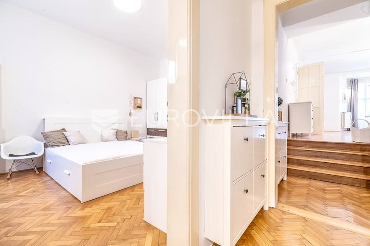 Appartement À louer - GRAD ZAGREB ZAGREB