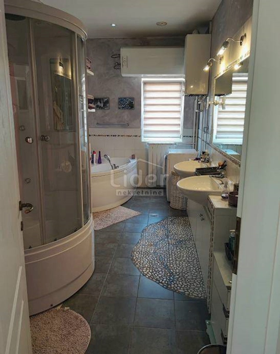 House For sale - PRIMORSKO-GORANSKA KOSTRENA