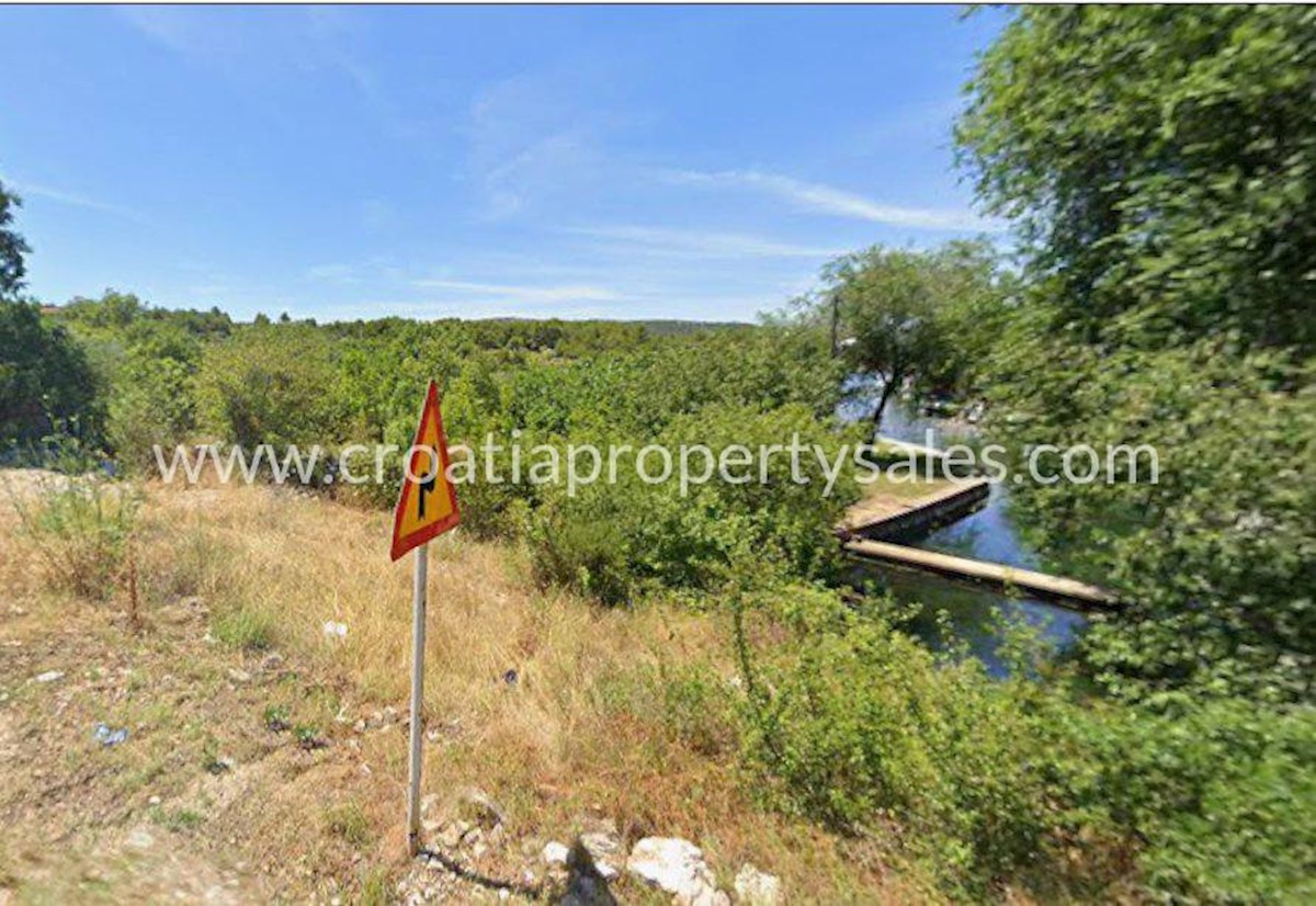 Land For sale - ŠIBENSKO-KNINSKA ŠIBENIK