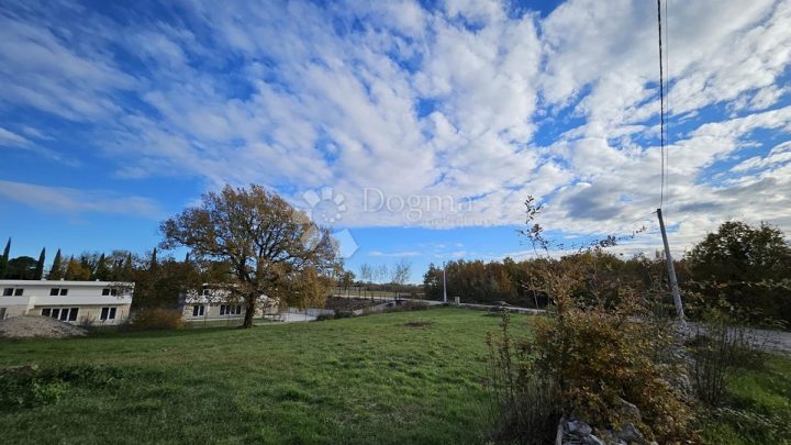 Pozemek na prodej 980 m² – Juršići