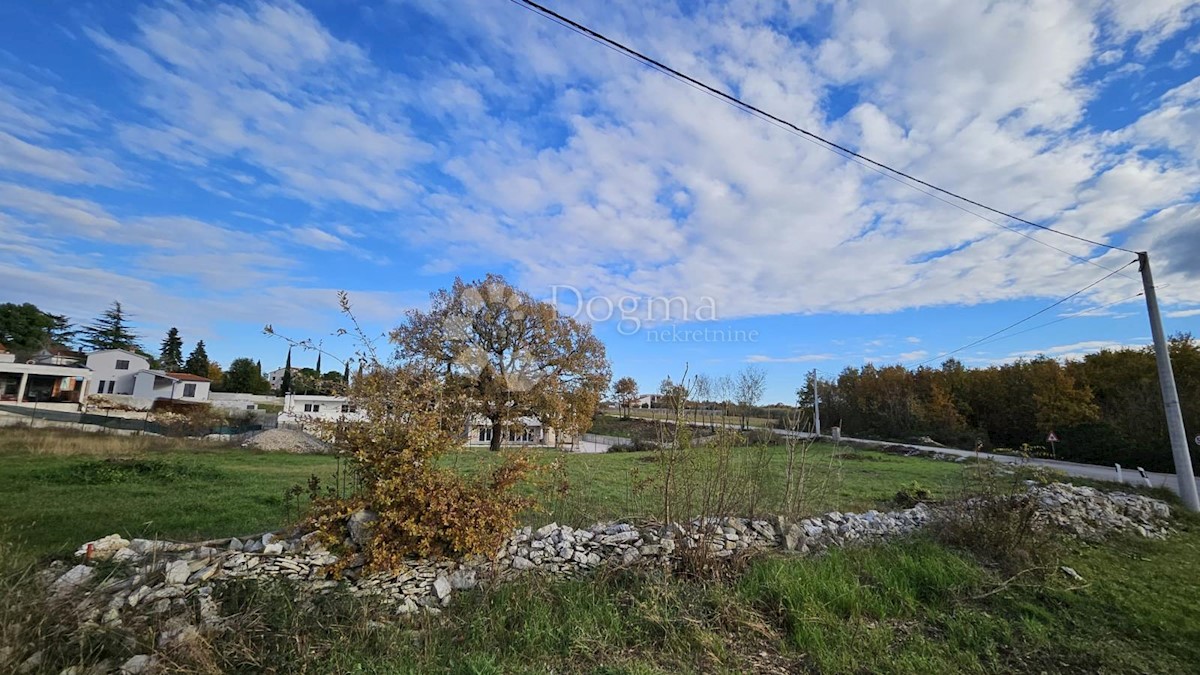 Parcela Na predaj - ISTARSKA SVETVINČENAT