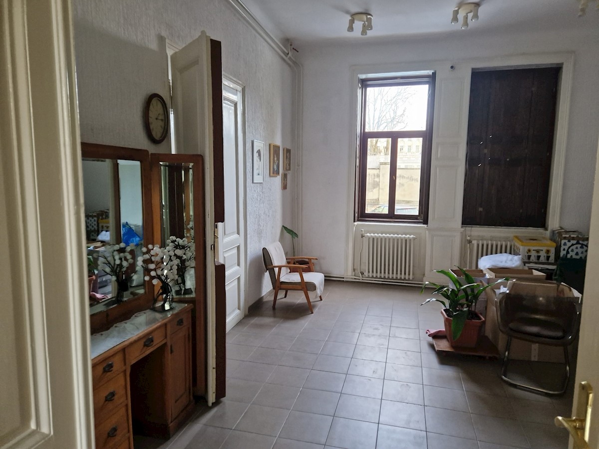 Appartement À vendre - OSJEČKO-BARANJSKA OSIJEK