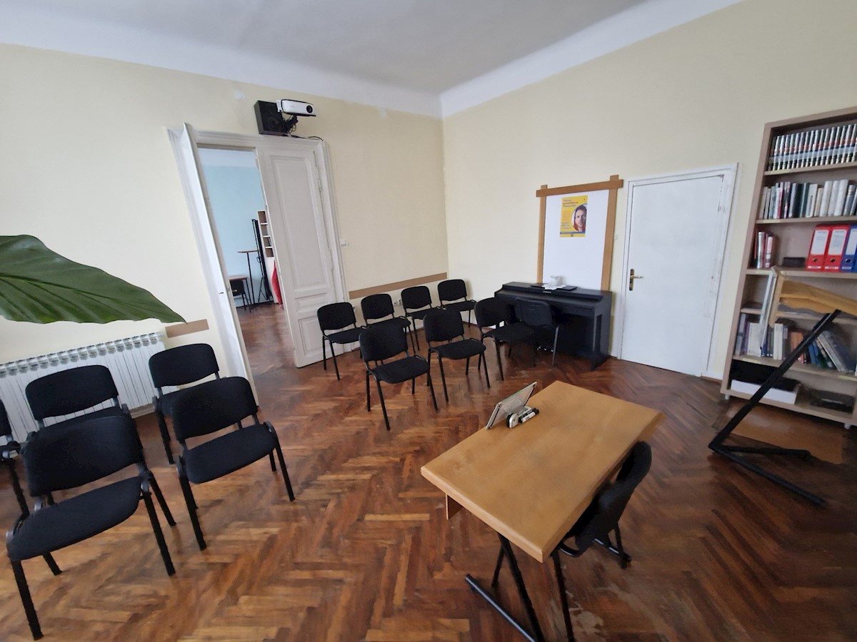 Appartement À vendre - OSJEČKO-BARANJSKA OSIJEK