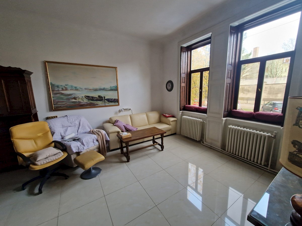 Appartement À vendre - OSJEČKO-BARANJSKA OSIJEK