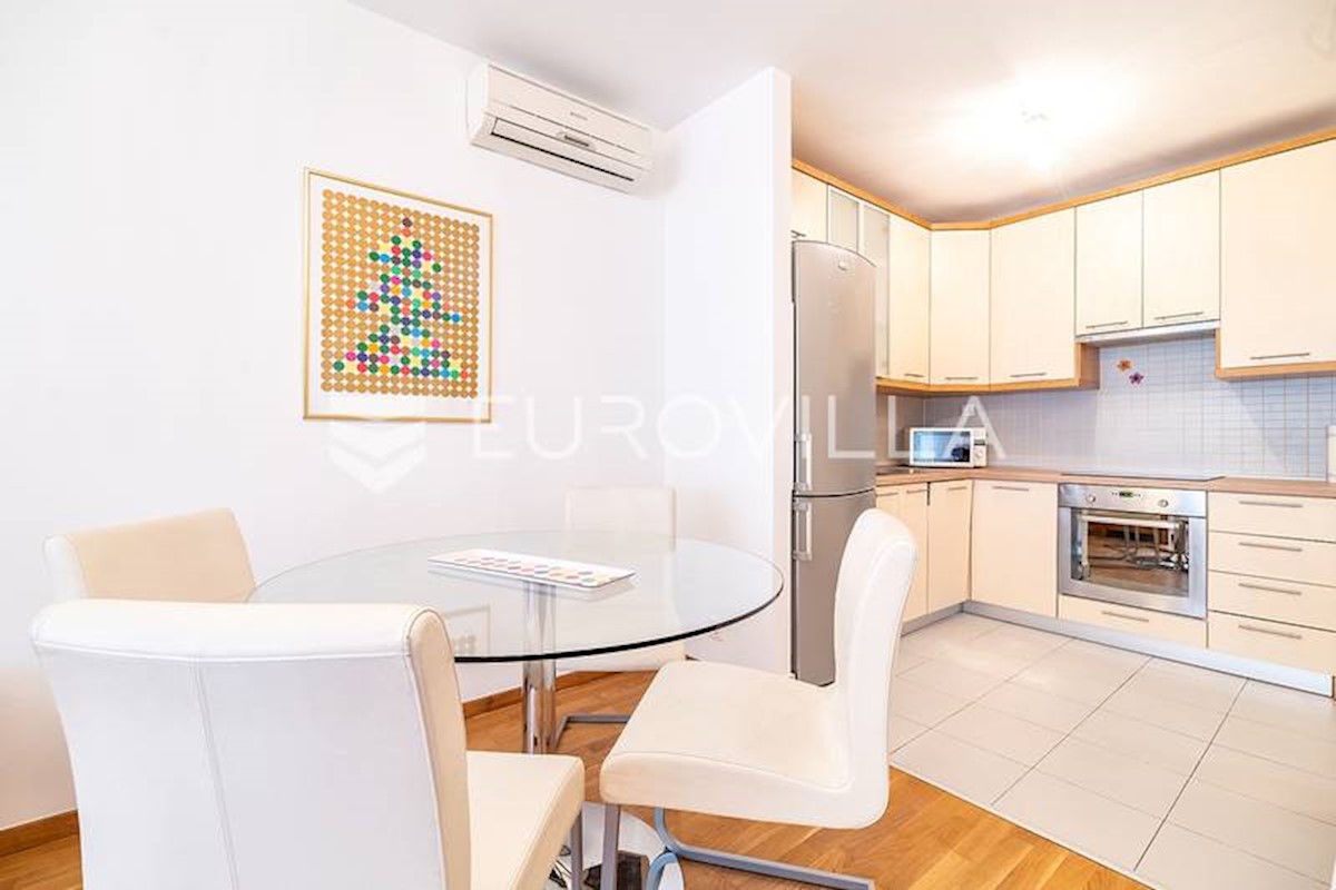 Appartement À louer - GRAD ZAGREB ZAGREB