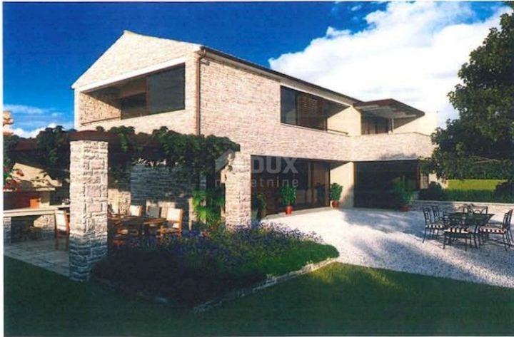 Casa in vendita 245 m² – Tinjan