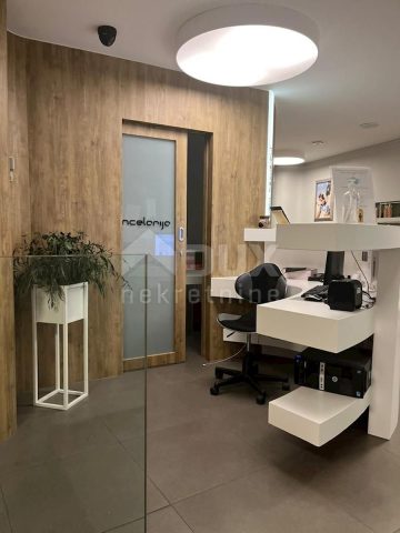 Commerciale in vendita 108 m² – Rijeka