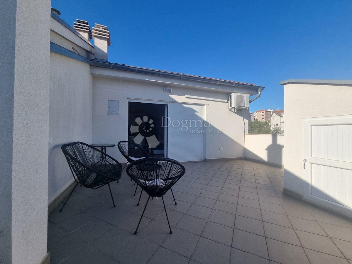 Apartmán Na predaj - PRIMORSKO-GORANSKA NOVI VINODOLSKI