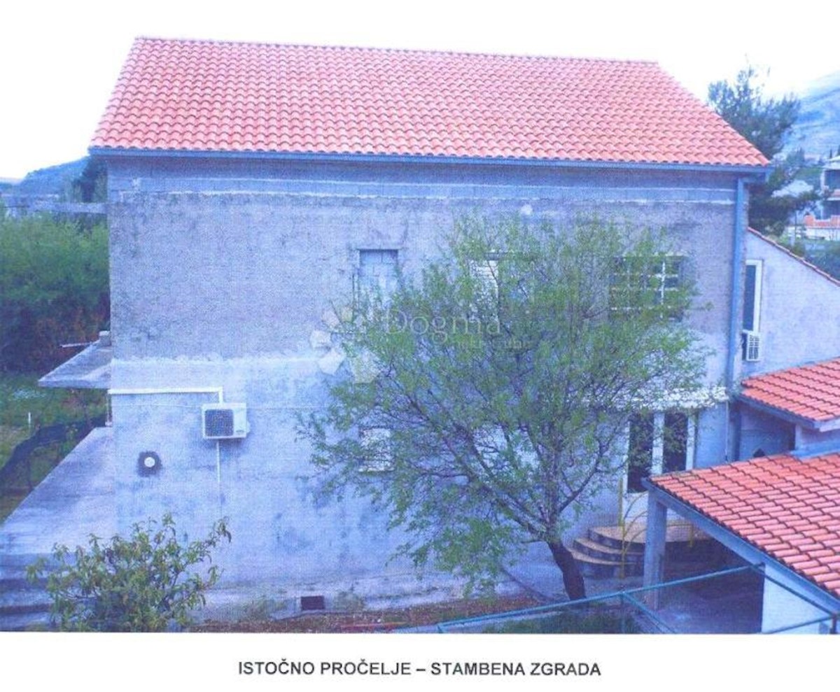 House For sale - SPLITSKO-DALMATINSKA KAŠTELA