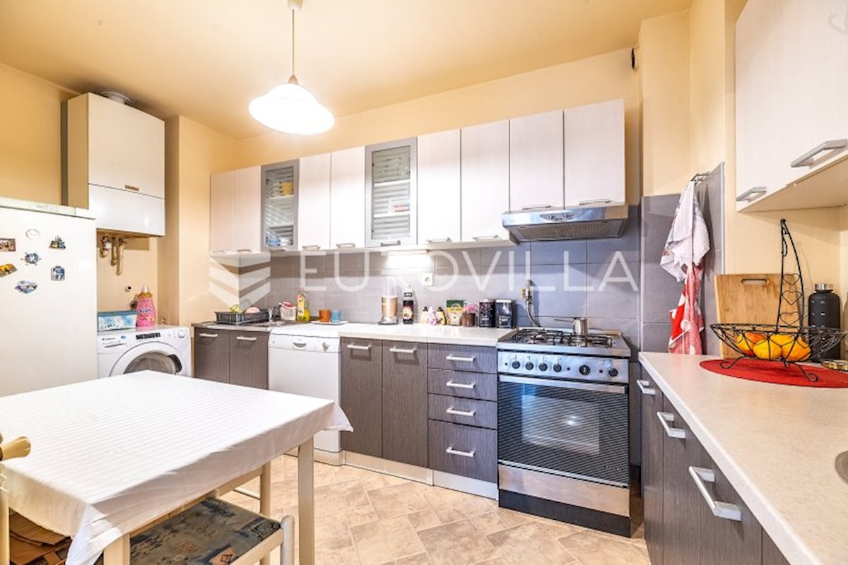 Apartmán Na predaj - GRAD ZAGREB ZAGREB