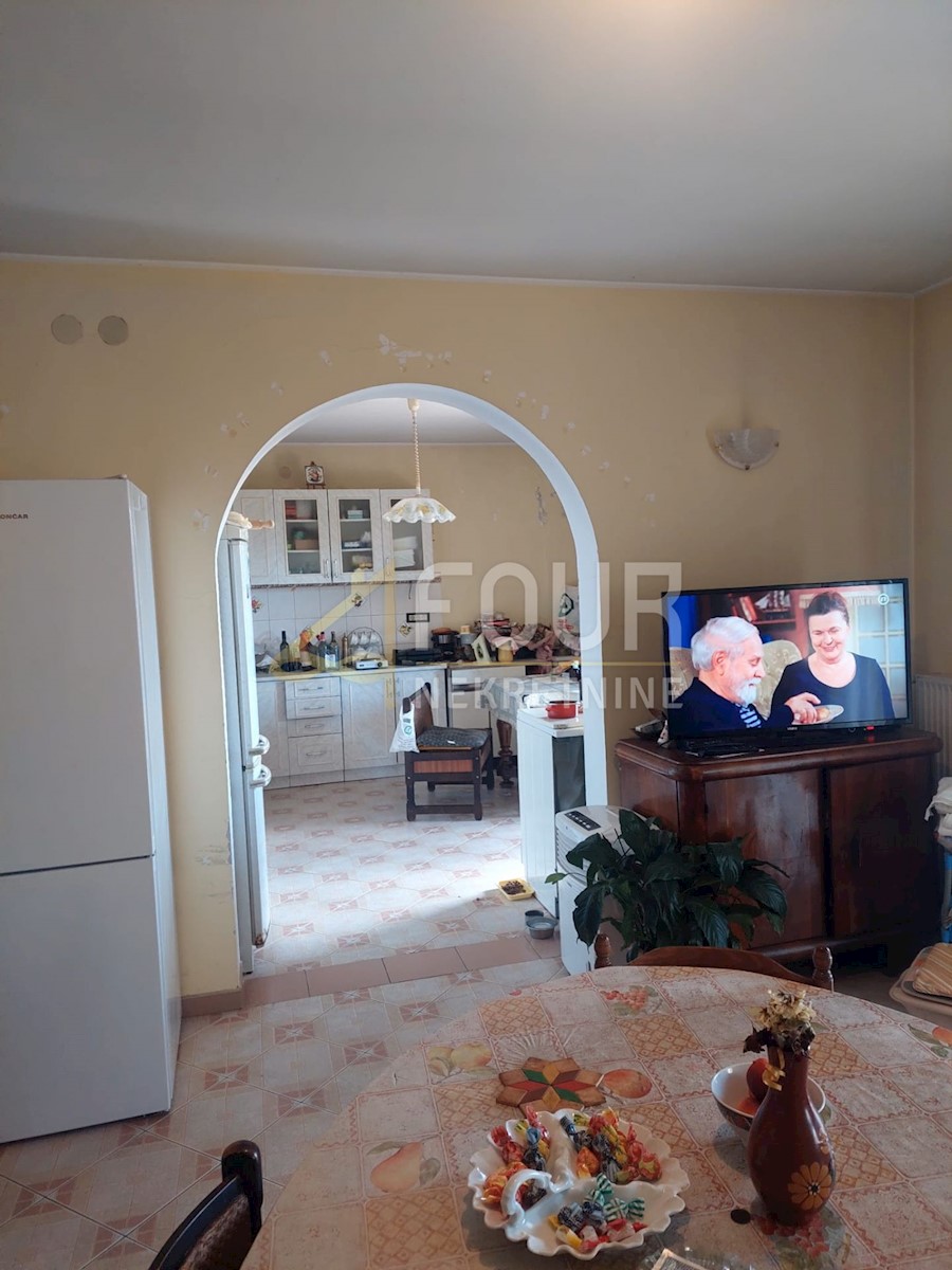 Flat For sale - PRIMORSKO-GORANSKA KOSTRENA