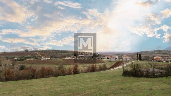Pozemek na prodej 755 m² – Poreč