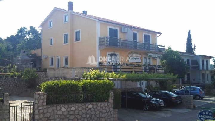 Hiša na predaj 450 m² – Omišalj