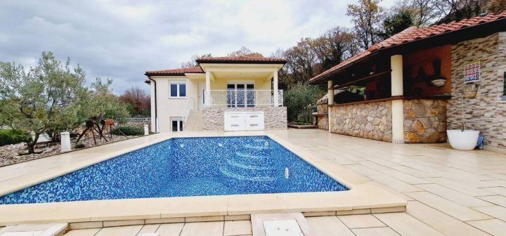Hiša na predaj 260 m² – Omišalj