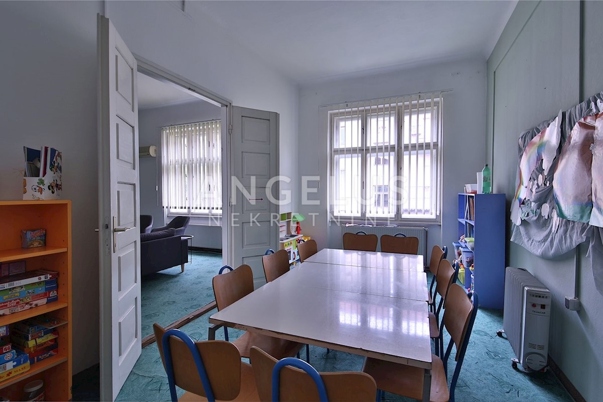 Flat For sale - KARLOVAČKA KARLOVAC