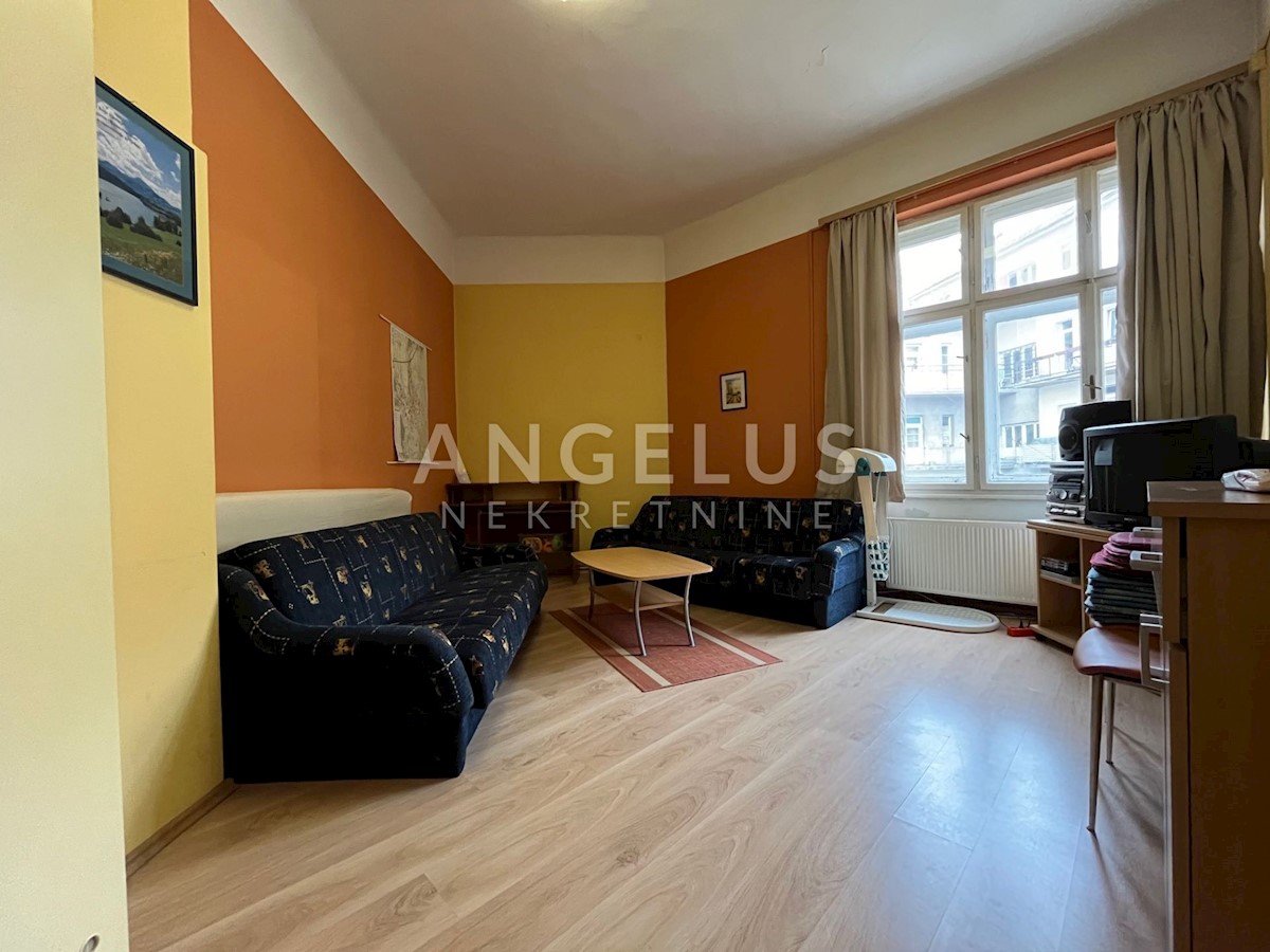 Flat For sale - KARLOVAČKA KARLOVAC