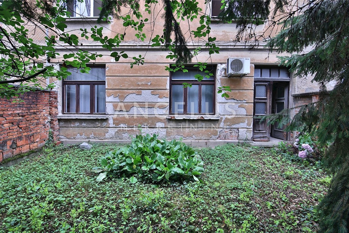 Flat For sale - KARLOVAČKA KARLOVAC