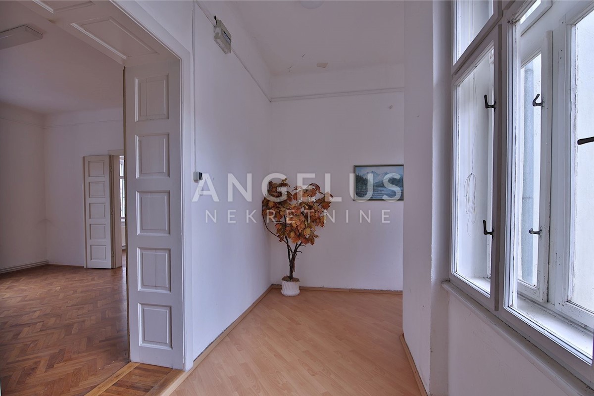 Flat For sale - KARLOVAČKA KARLOVAC