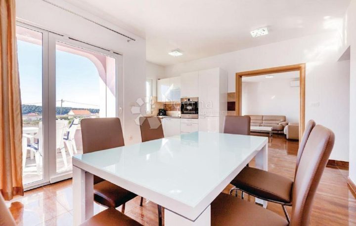 Apartmán na prodej 94 m² – Barbat Na Rabu