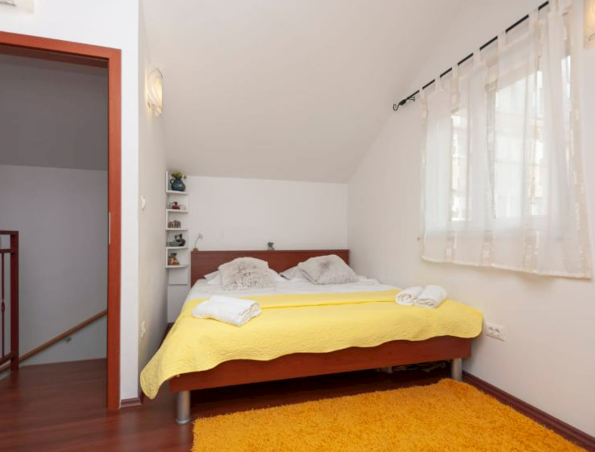 Haus Zu verkaufen - SPLITSKO-DALMATINSKA OMIŠ