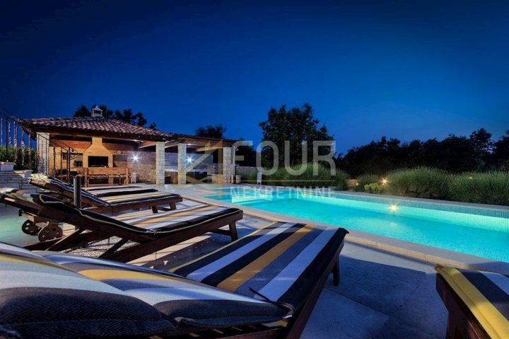 Casa in vendita 296 m² – Svetvinčenat