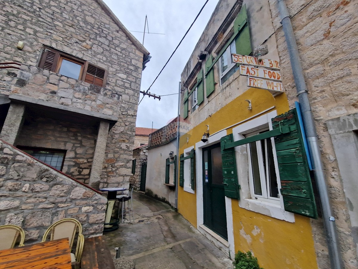 House For sale - ŠIBENSKO-KNINSKA VODICE