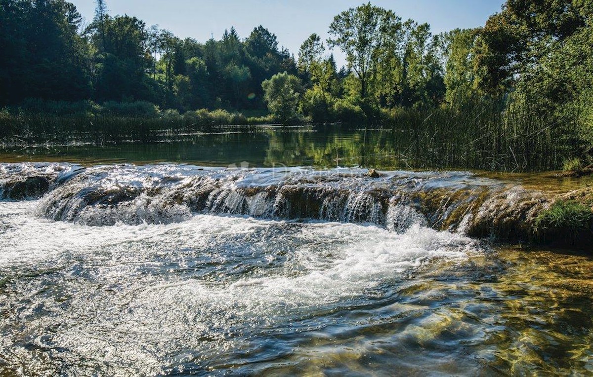 Zemljište Na prodaju - KARLOVAČKA DUGA RESA