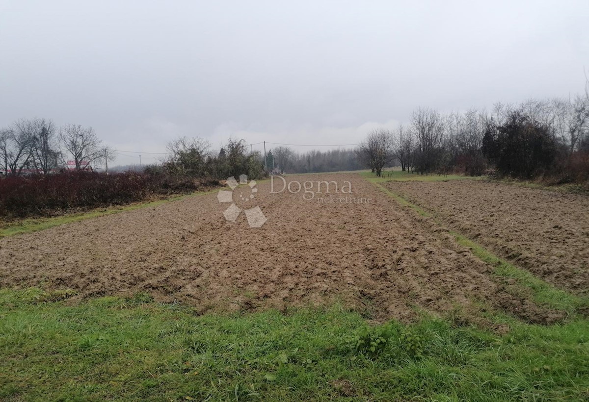 Terreno In vendita - GRAD ZAGREB ZAGREB