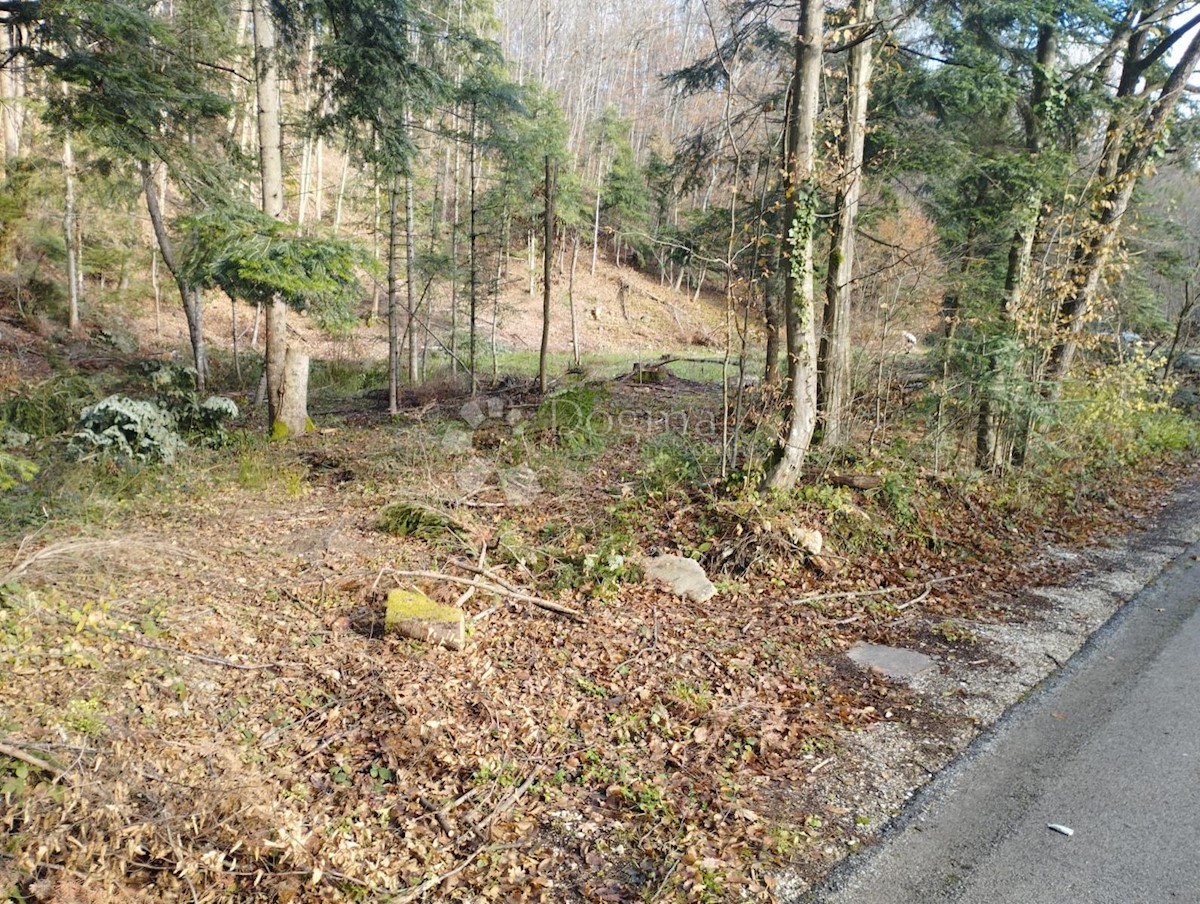 Działka Na sprzedaż - KRAPINSKO-ZAGORSKA Stubičke Toplice