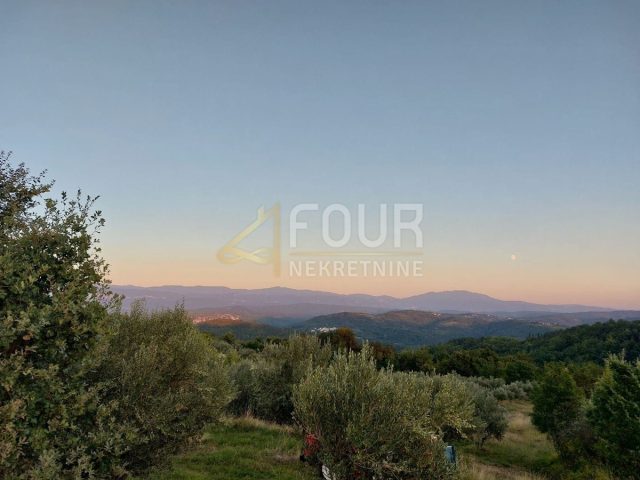 Terrain à vendre 13468 m² – Buzet