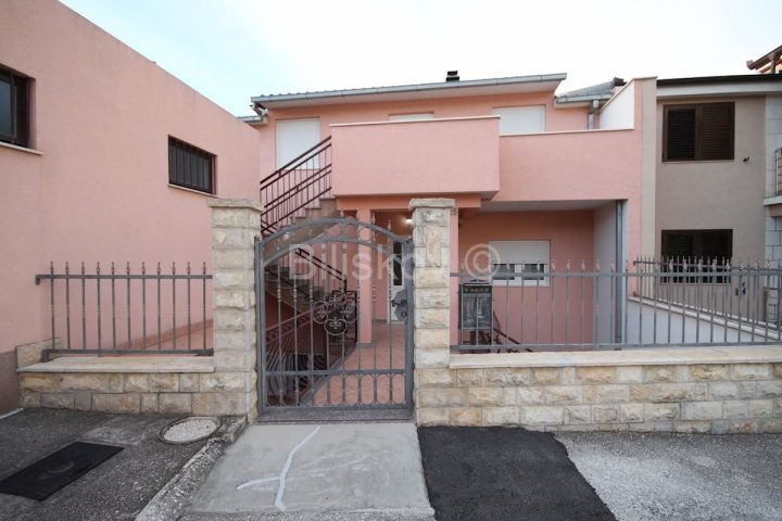 Hiša Naprodaj - Splitsko-dalmatinska Split - foto 2/16