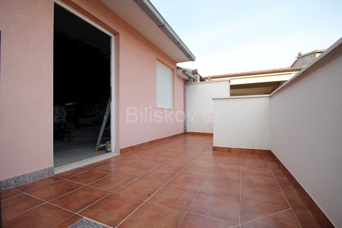 Maison À vendre - SPLITSKO-DALMATINSKA SPLIT