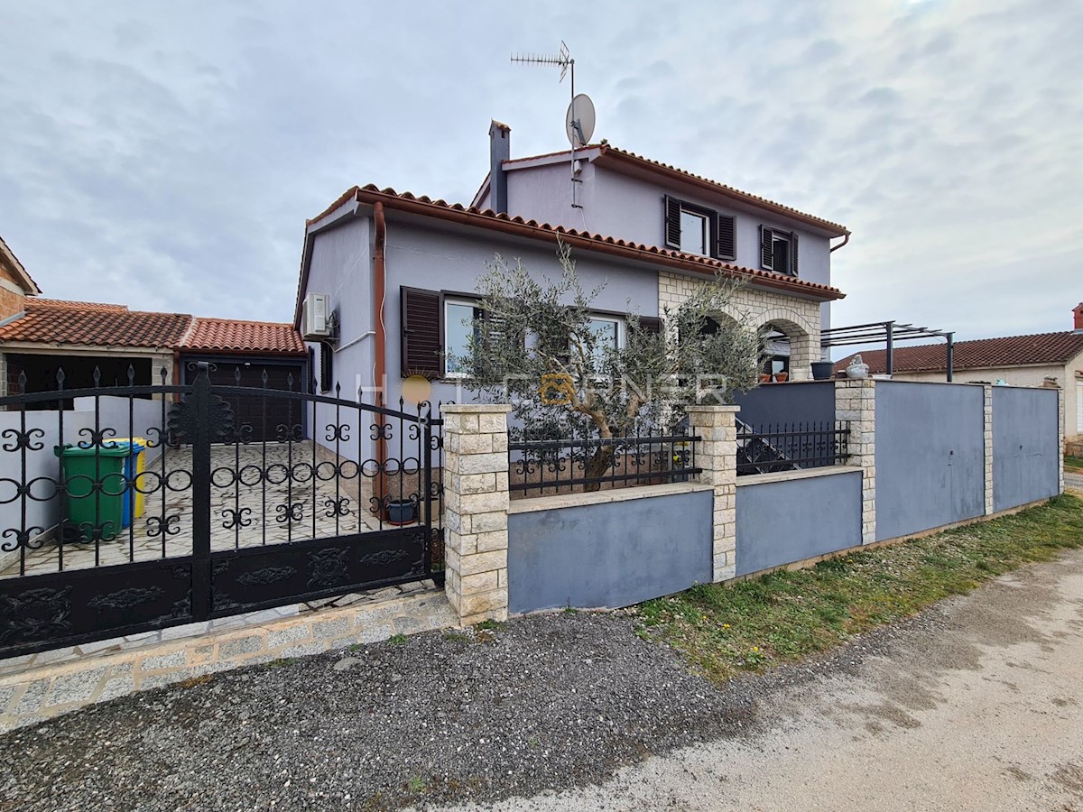 House For sale PULA