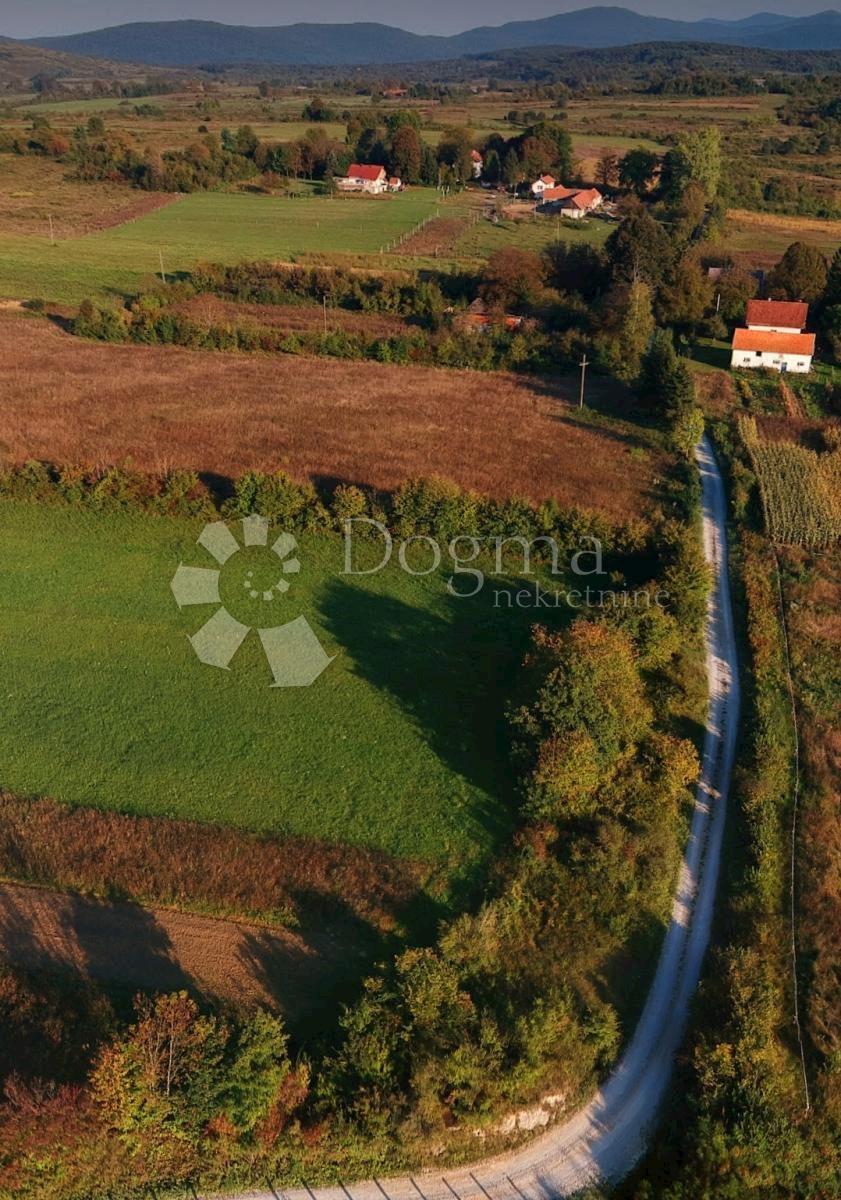 Terreno In vendita - Karlovačka Plaški - foto 1/4
