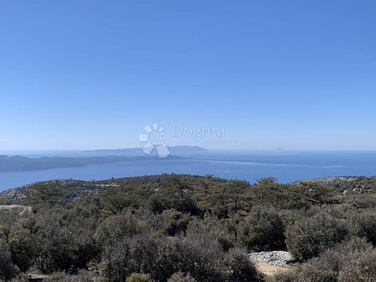 Land For sale - SPLITSKO-DALMATINSKA BRAČ