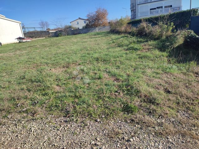 Land for sale 804 m² – Valbandon