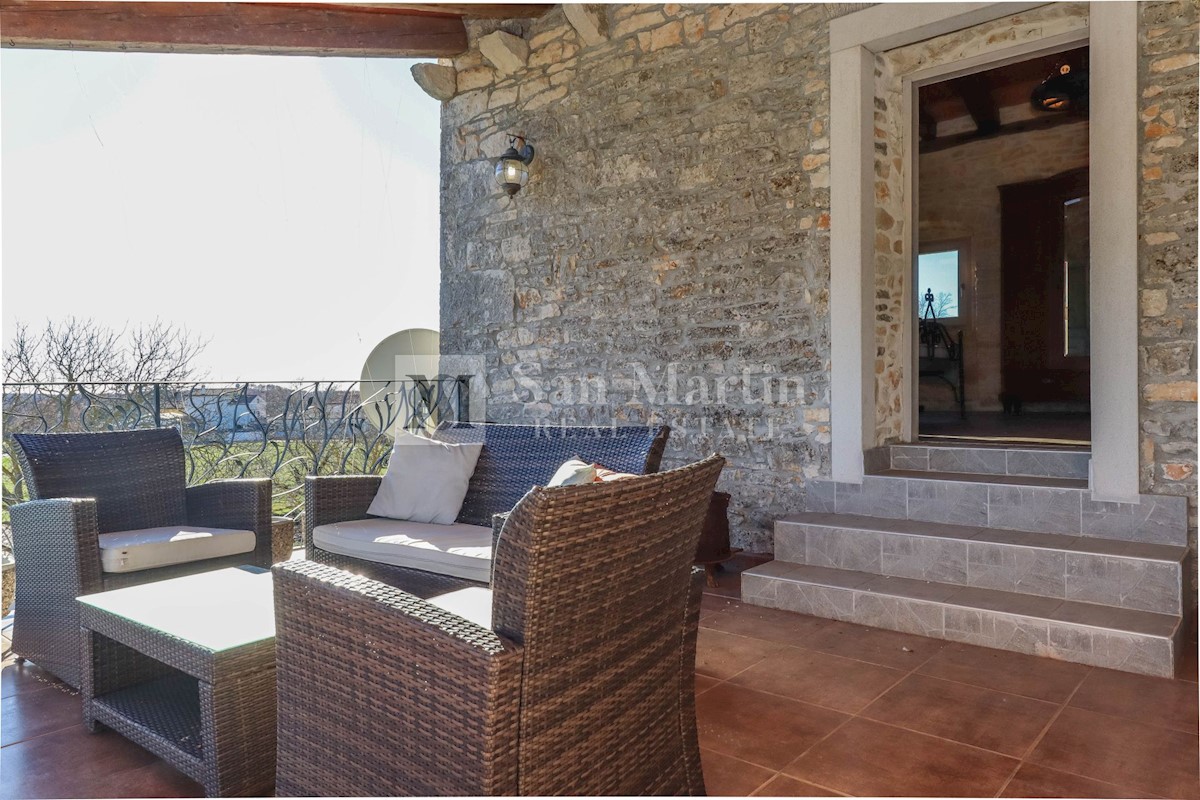 Kuća Na prodaju - Istarska Svetvinčenat - foto 1/19