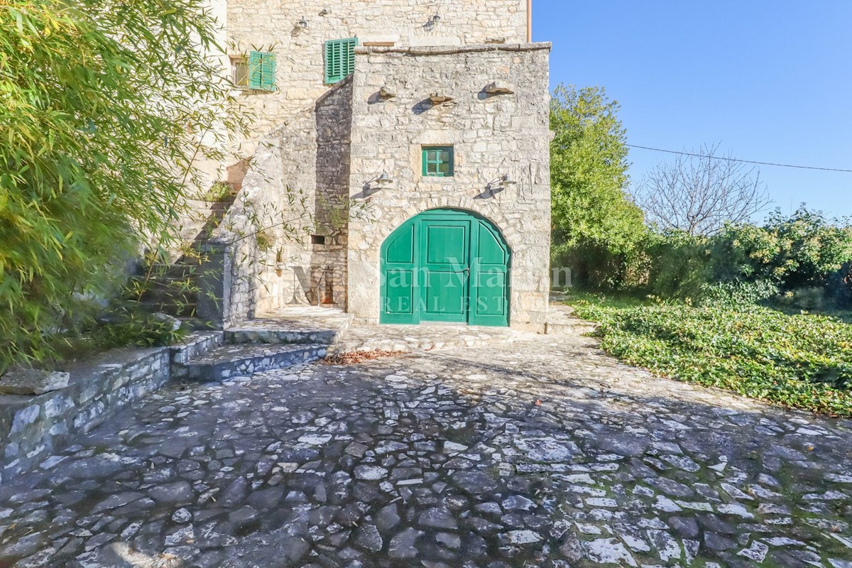 Kuća Na prodaju - ISTARSKA SVETVINČENAT