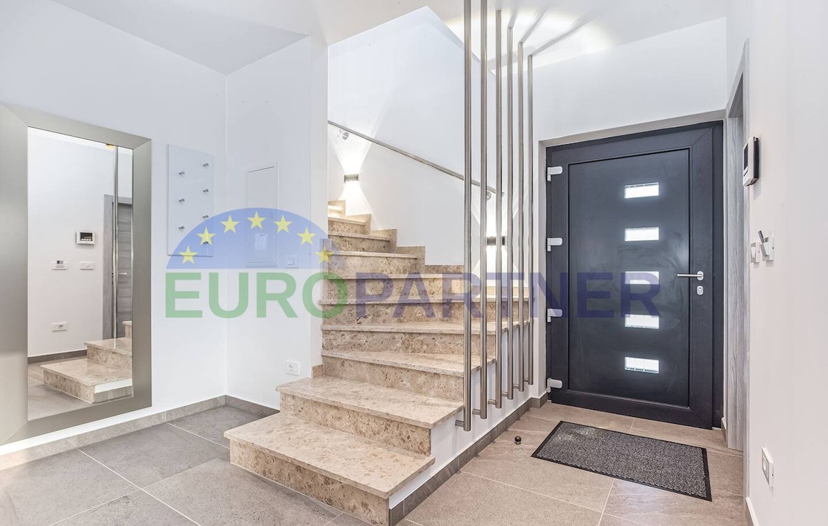 House For sale - Istarska Poreč - foto 2/36
