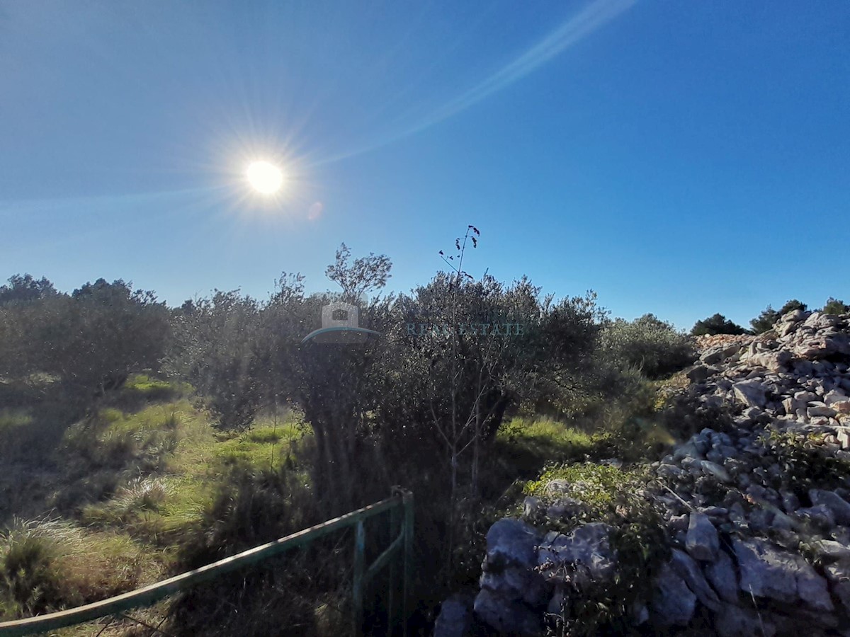 Parcela Naprodaj - ŠIBENSKO-KNINSKA Vodice