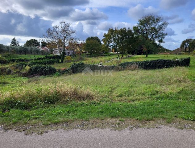 Land for sale 1826 m² – Barban