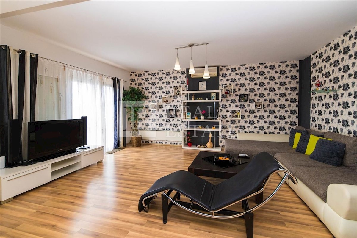 Haus Zu verkaufen - PRIMORSKO-GORANSKA CRIKVENICA