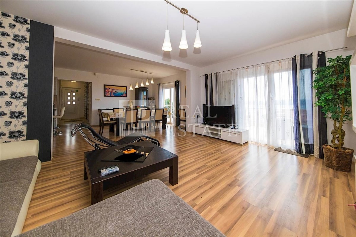 Haus Zu verkaufen - PRIMORSKO-GORANSKA CRIKVENICA