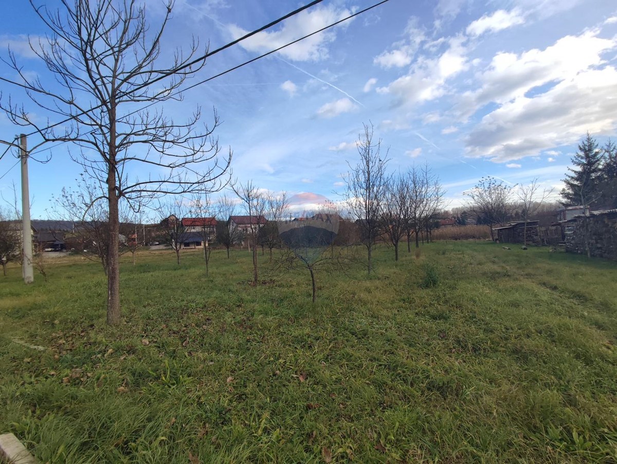 Land For sale - KARLOVAČKA DUGA RESA