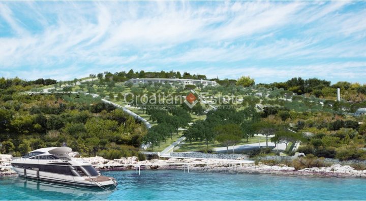 Land for sale 1025 m² – Brač