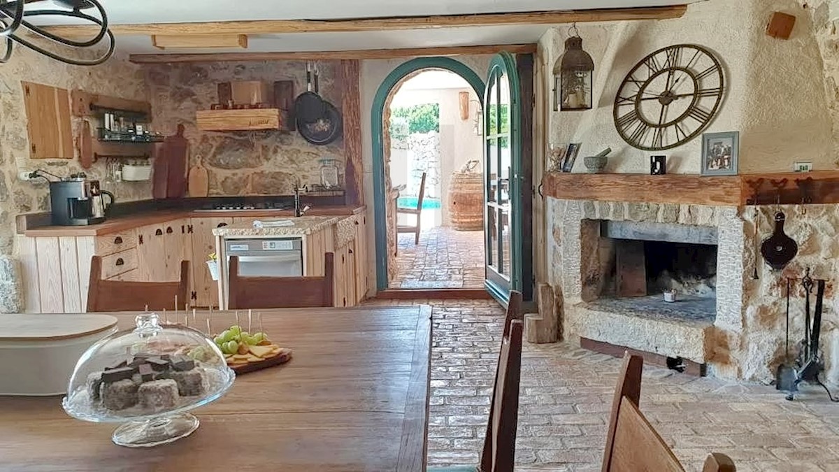 Dom Na predaj - PRIMORSKO-GORANSKA KRK